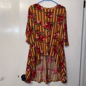 Adorable floral shirt!!